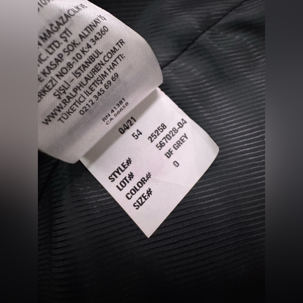 Lauren Ralph Lauren coat size 0 in like new condition - Picture 10 of 10